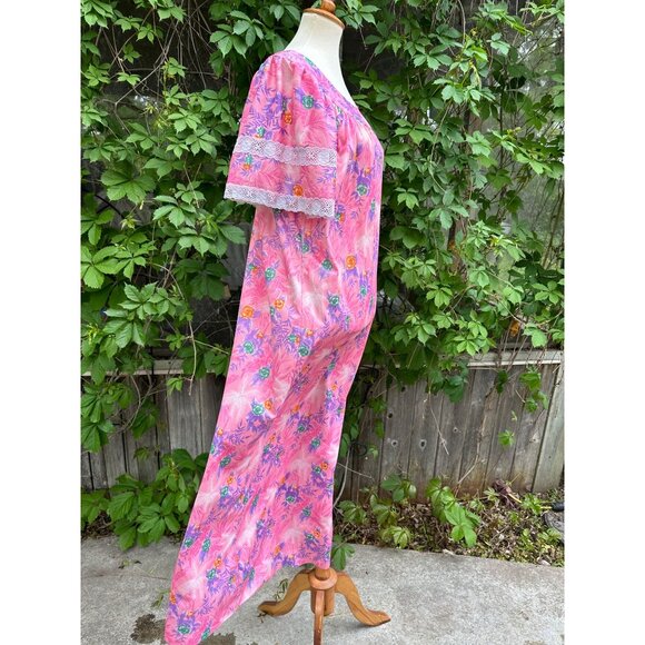 70s Lady Hamilton Muumuu Pink Floral Loungewear Short Flutter Sleeve - Picture 6 of 7